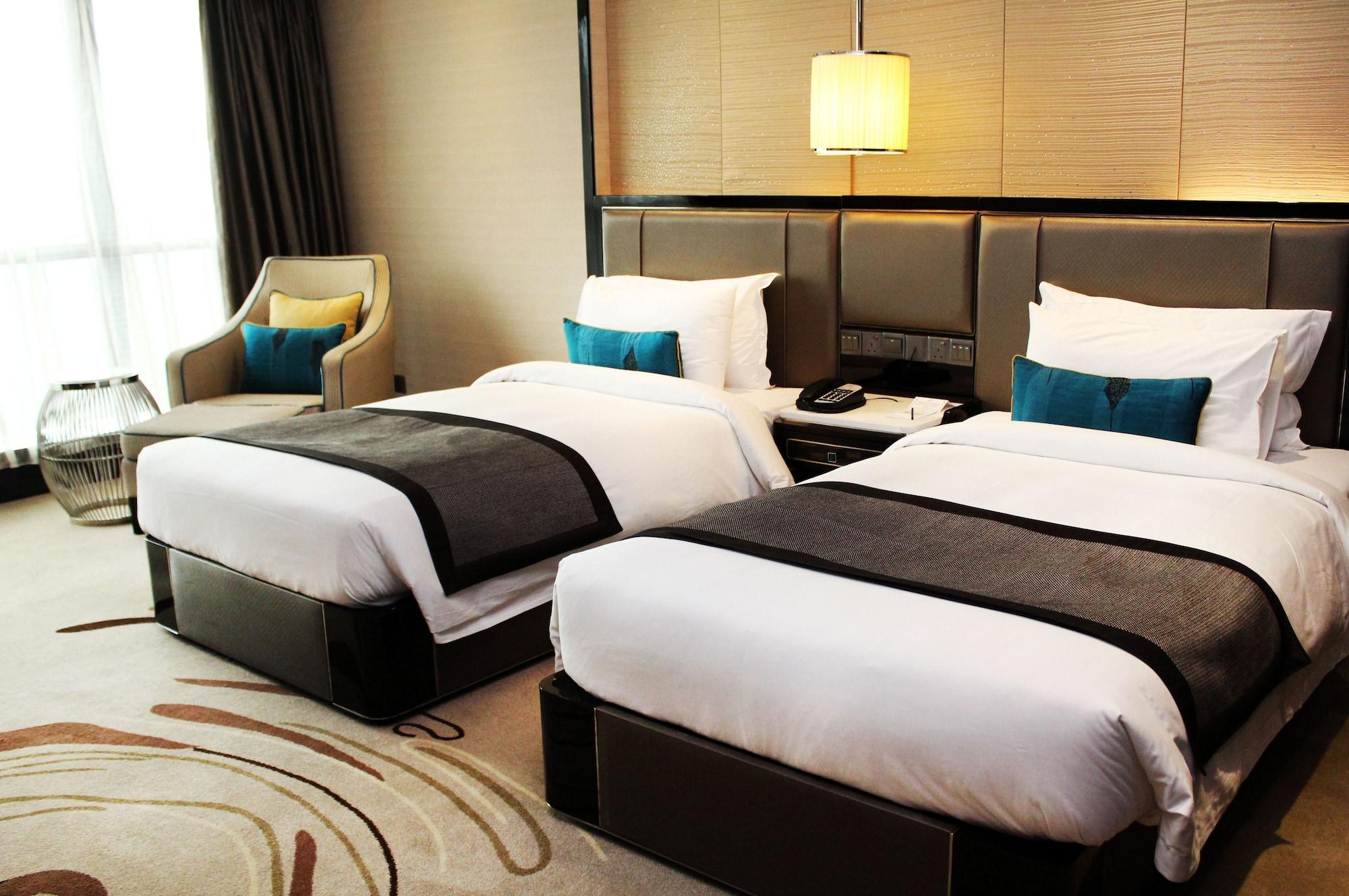 Pacific Regency Hotel Suites Куала-Лумпур Экстерьер фото Deluxe Room