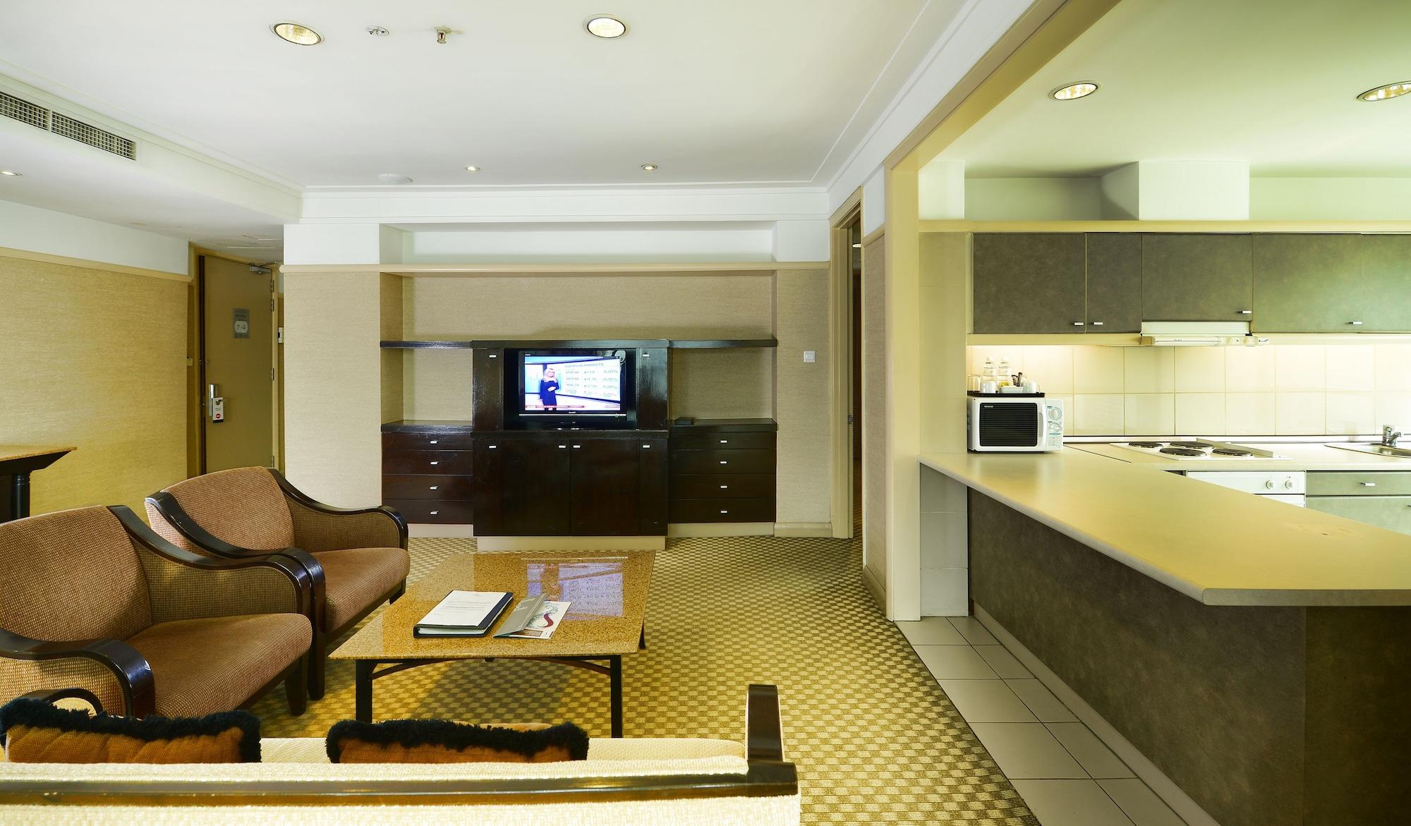 Pacific Regency Hotel Suites Куала-Лумпур Экстерьер фото A suite at the hotel