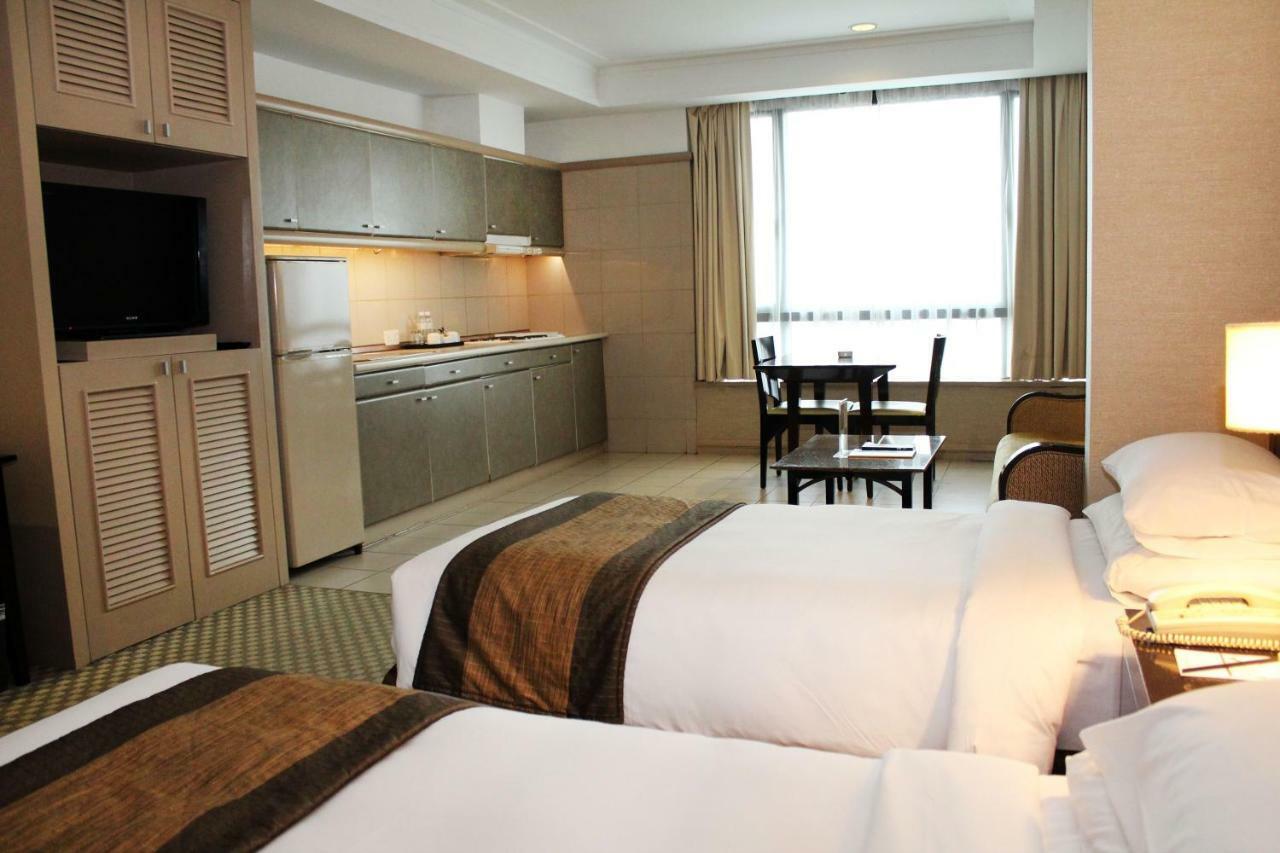 Pacific Regency Hotel Suites Куала-Лумпур Экстерьер фото